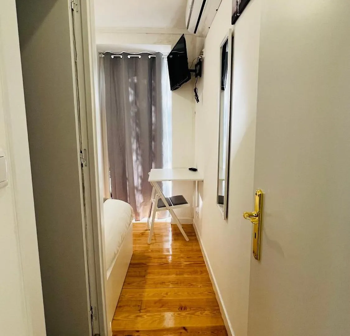 Homestay Suites Luciano Cordeiro Lisbon