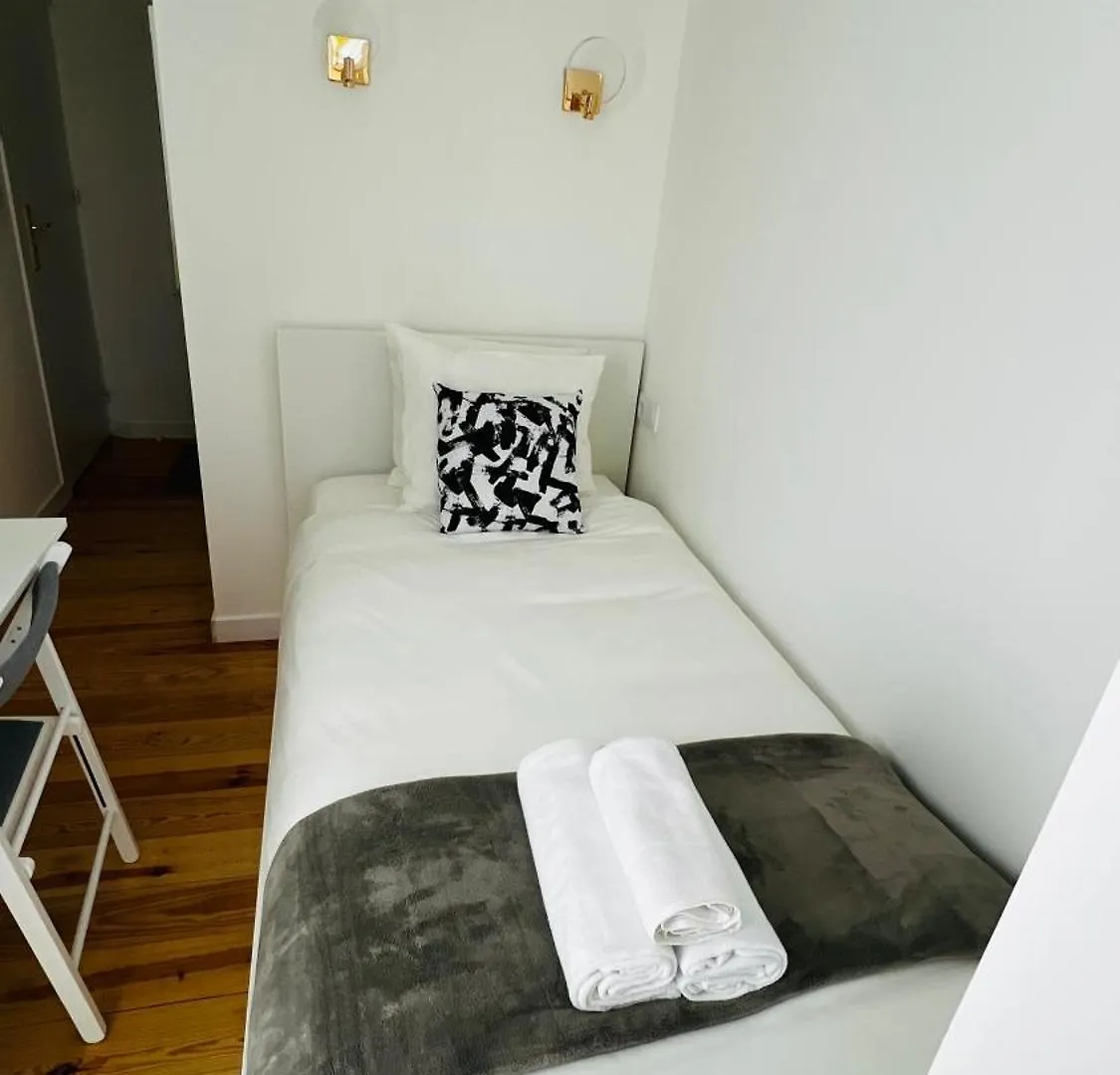 Homestay Suites Luciano Cordeiro Lisbon Portugal
