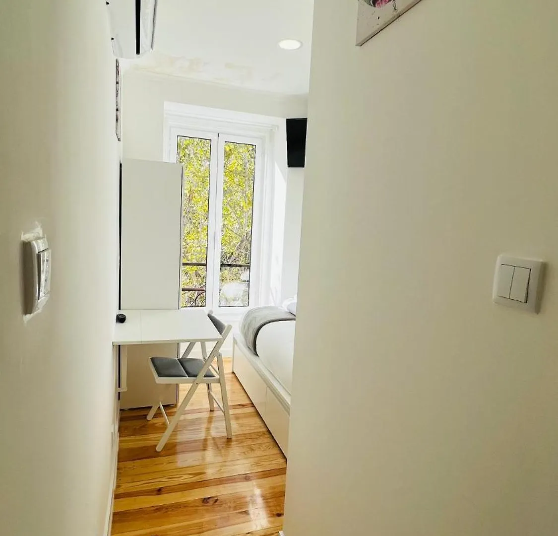 Homestay Suites Luciano Cordeiro Lisbon