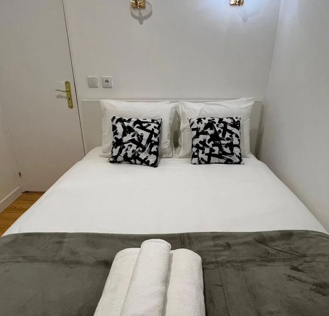 Homestay Suites Luciano Cordeiro Lisbon